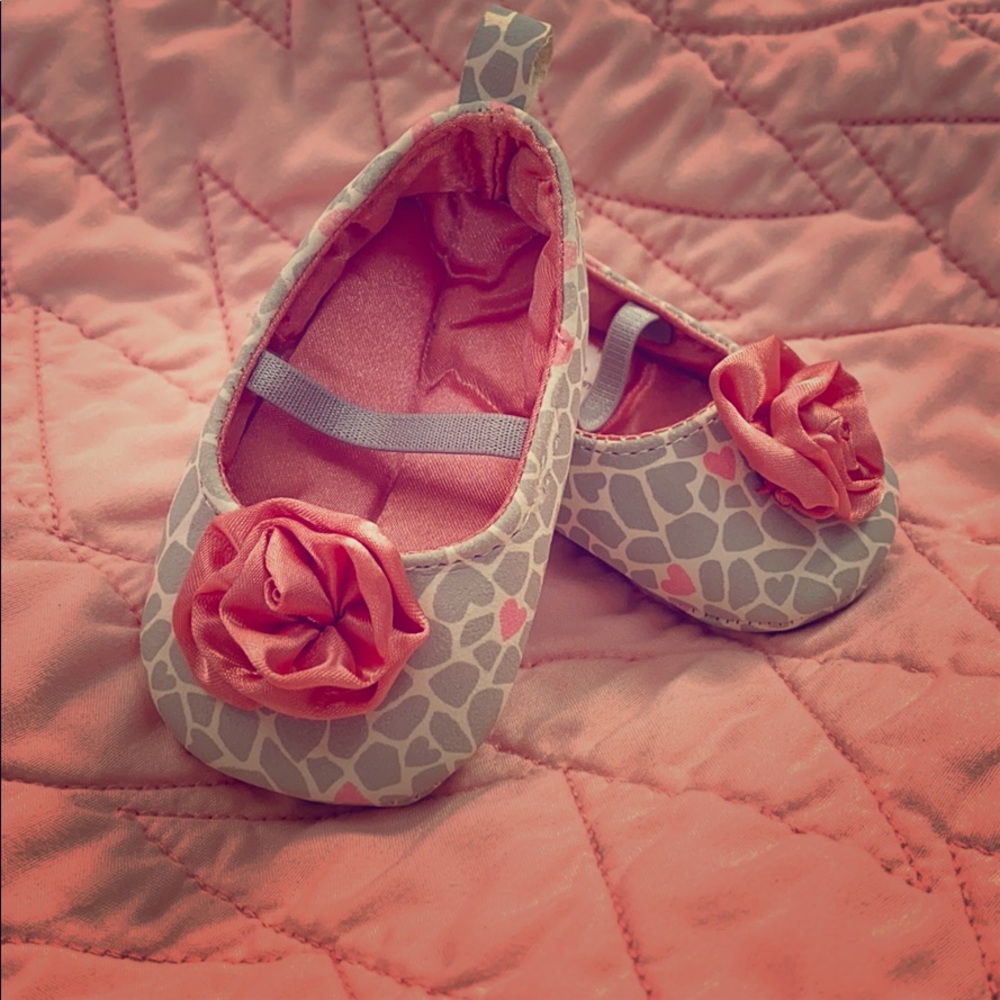 Carter’s newborn crib shoes.